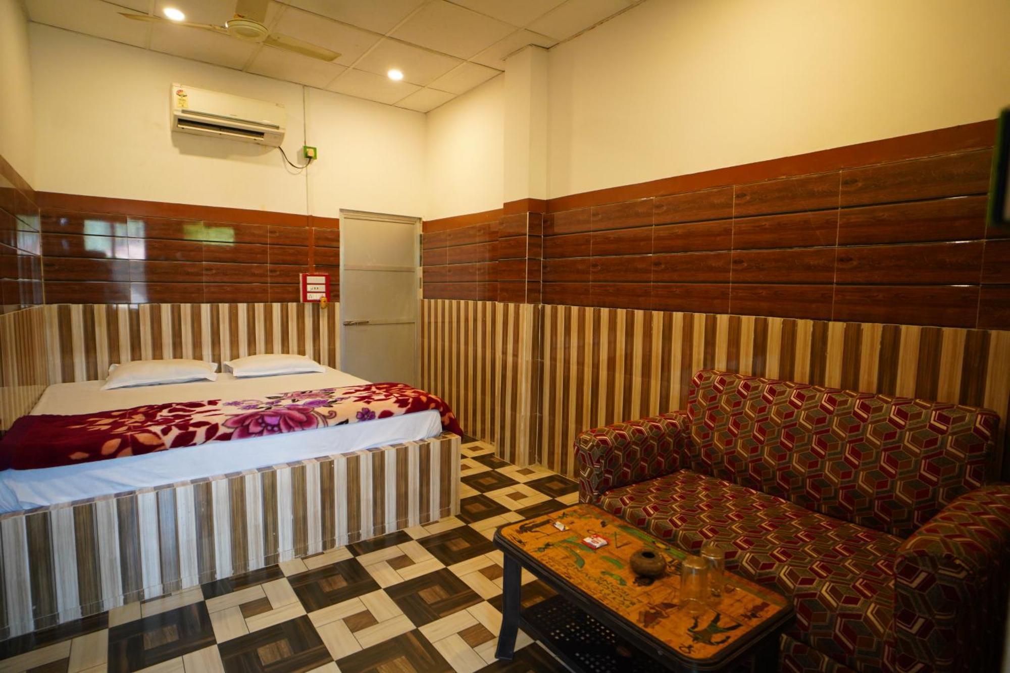 Lake View Village Resort Tajpur Kültér fotó