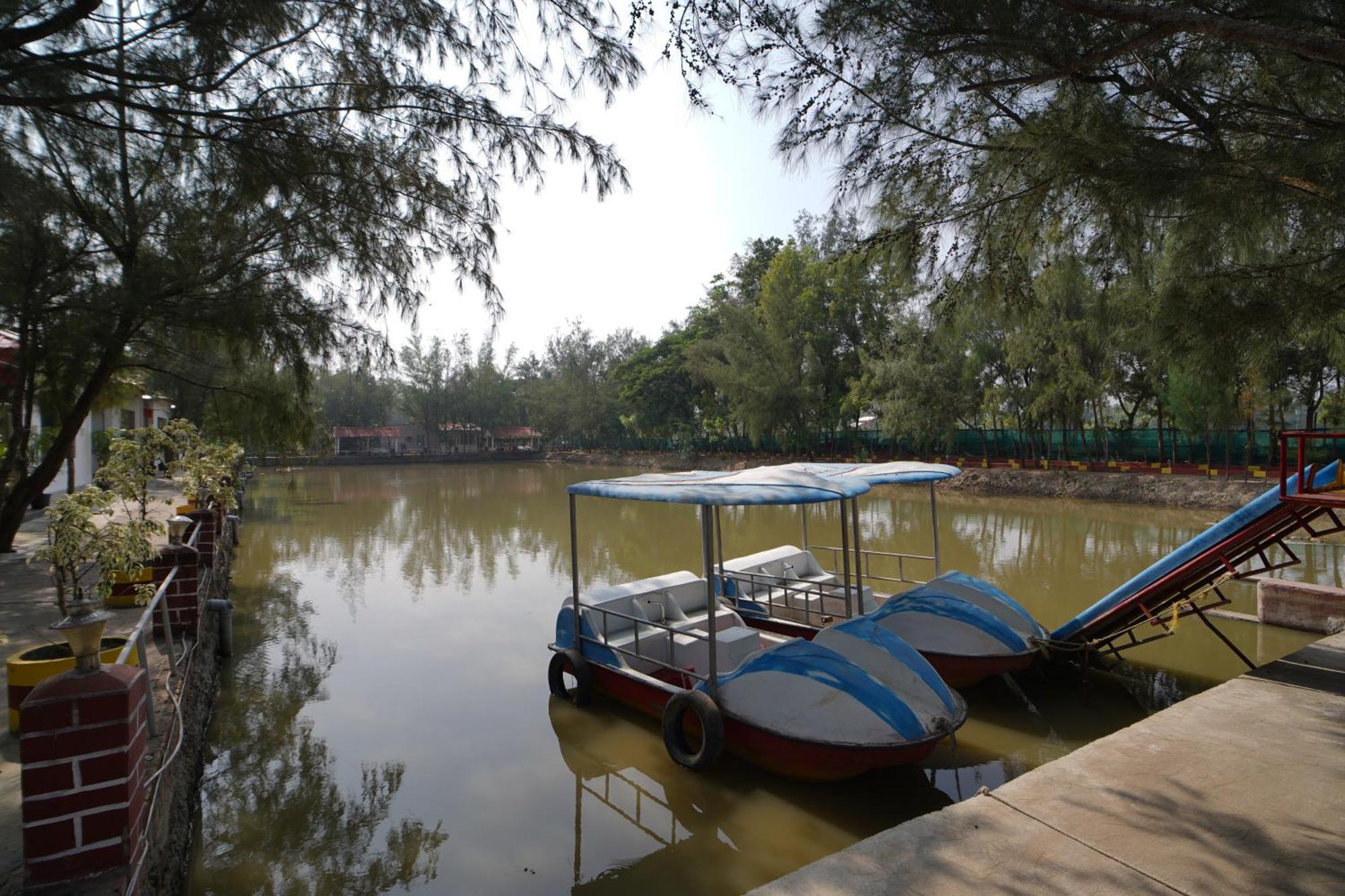 Lake View Village Resort Tajpur Kültér fotó