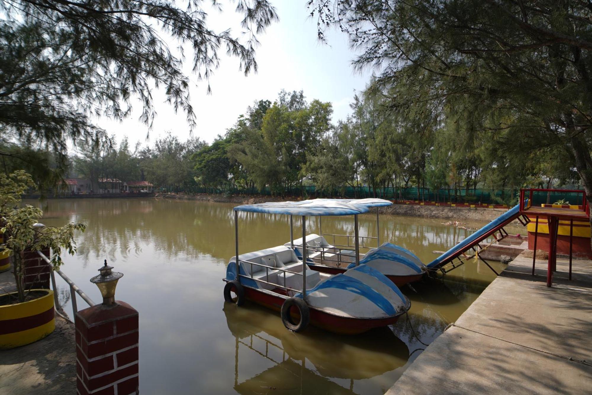Lake View Village Resort Tajpur Kültér fotó