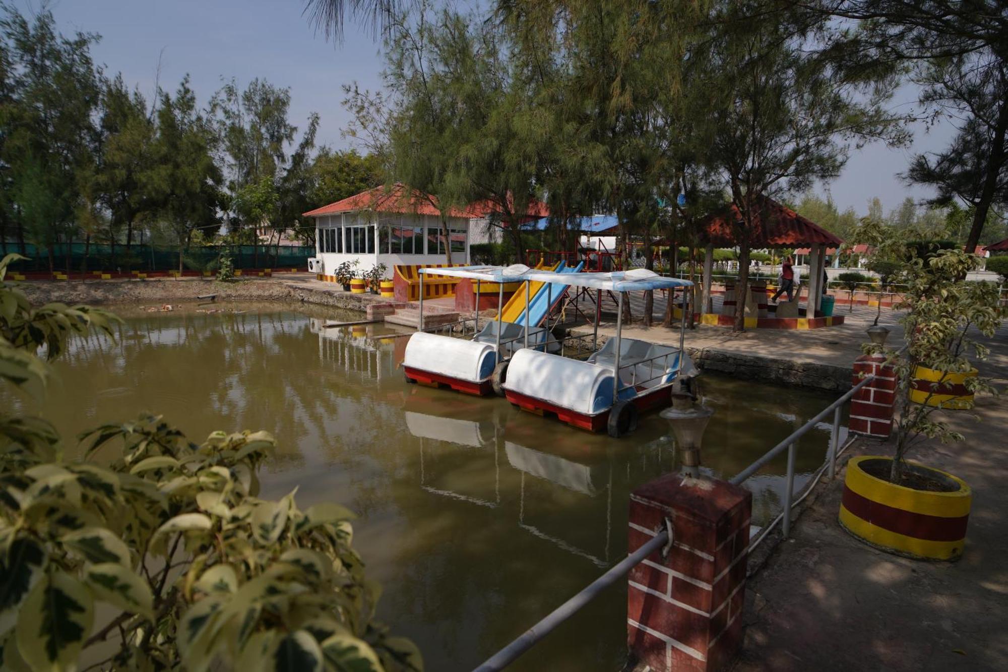 Lake View Village Resort Tajpur Kültér fotó